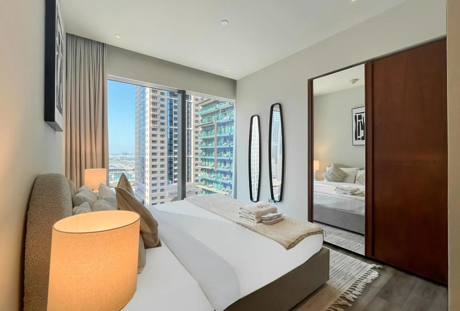 Livbnb - 2Br Apartment With Breathtaking Marina View Dubai