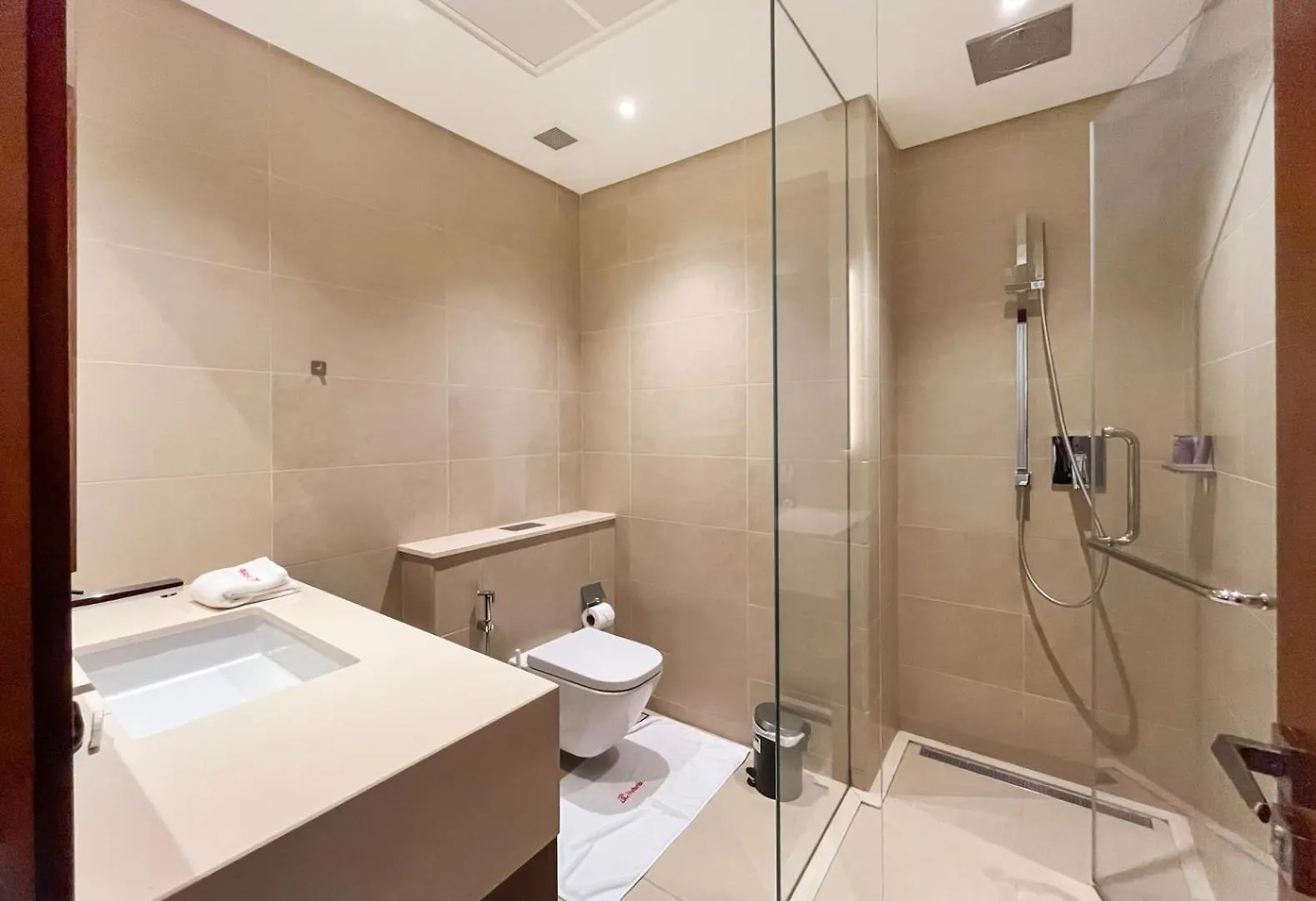 Livbnb - 2Br Apartment With Breathtaking Marina View Dubai 0*,