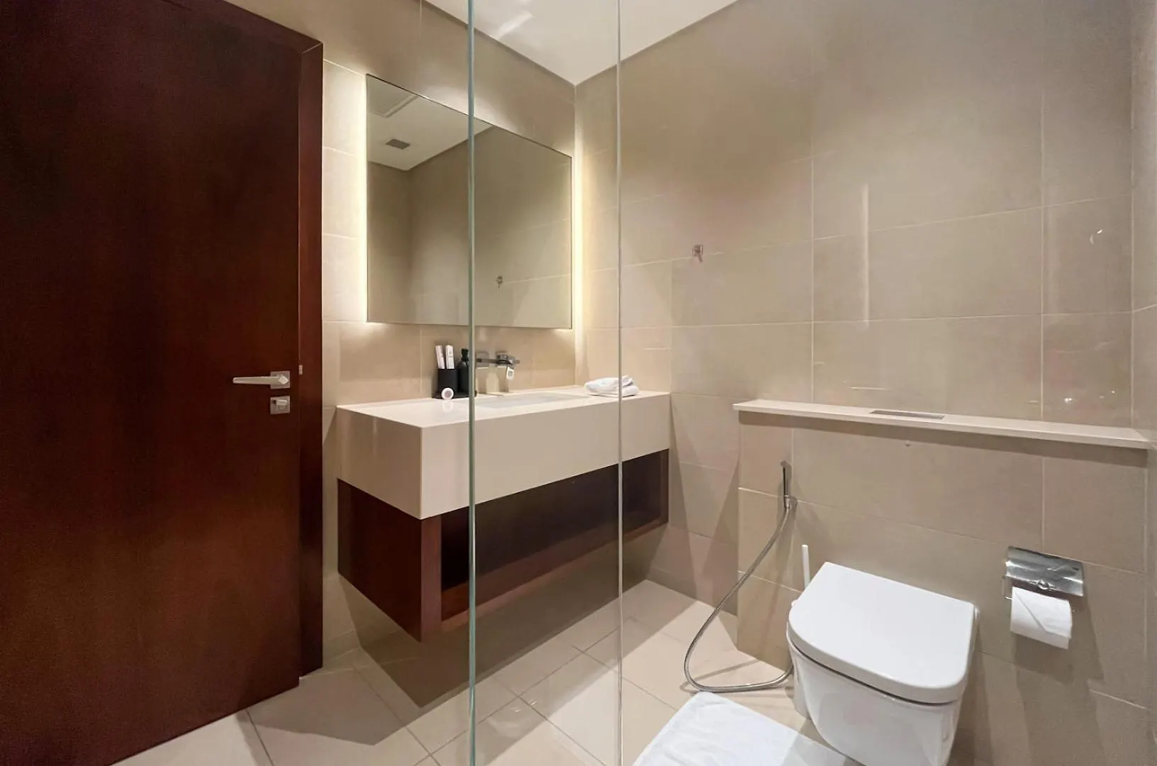 Livbnb - 2Br Apartment With Breathtaking Marina View Dubai United Arab Emirates