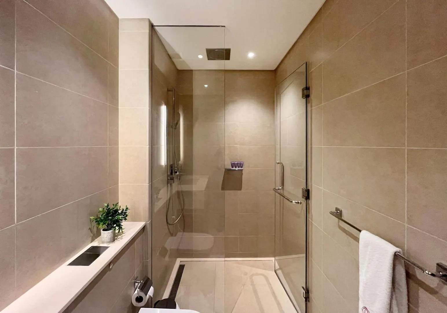 Livbnb - 2Br Apartment With Breathtaking Marina View Dubai