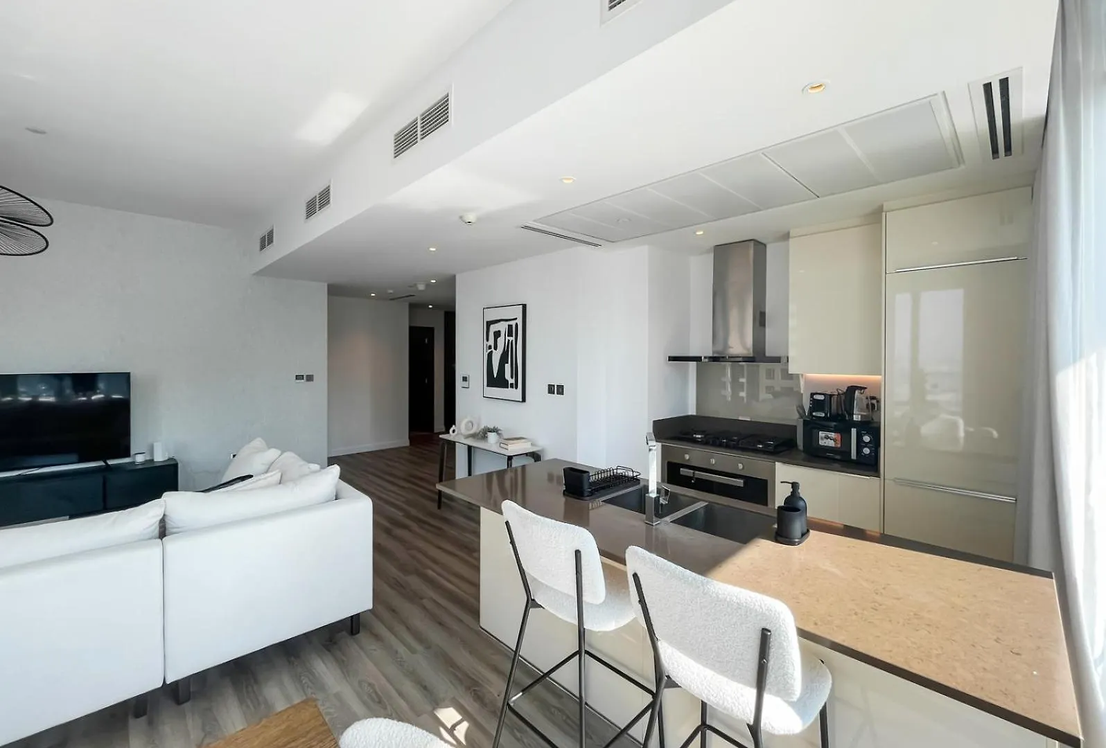 Livbnb - 2Br Apartment With Breathtaking Marina View دبي